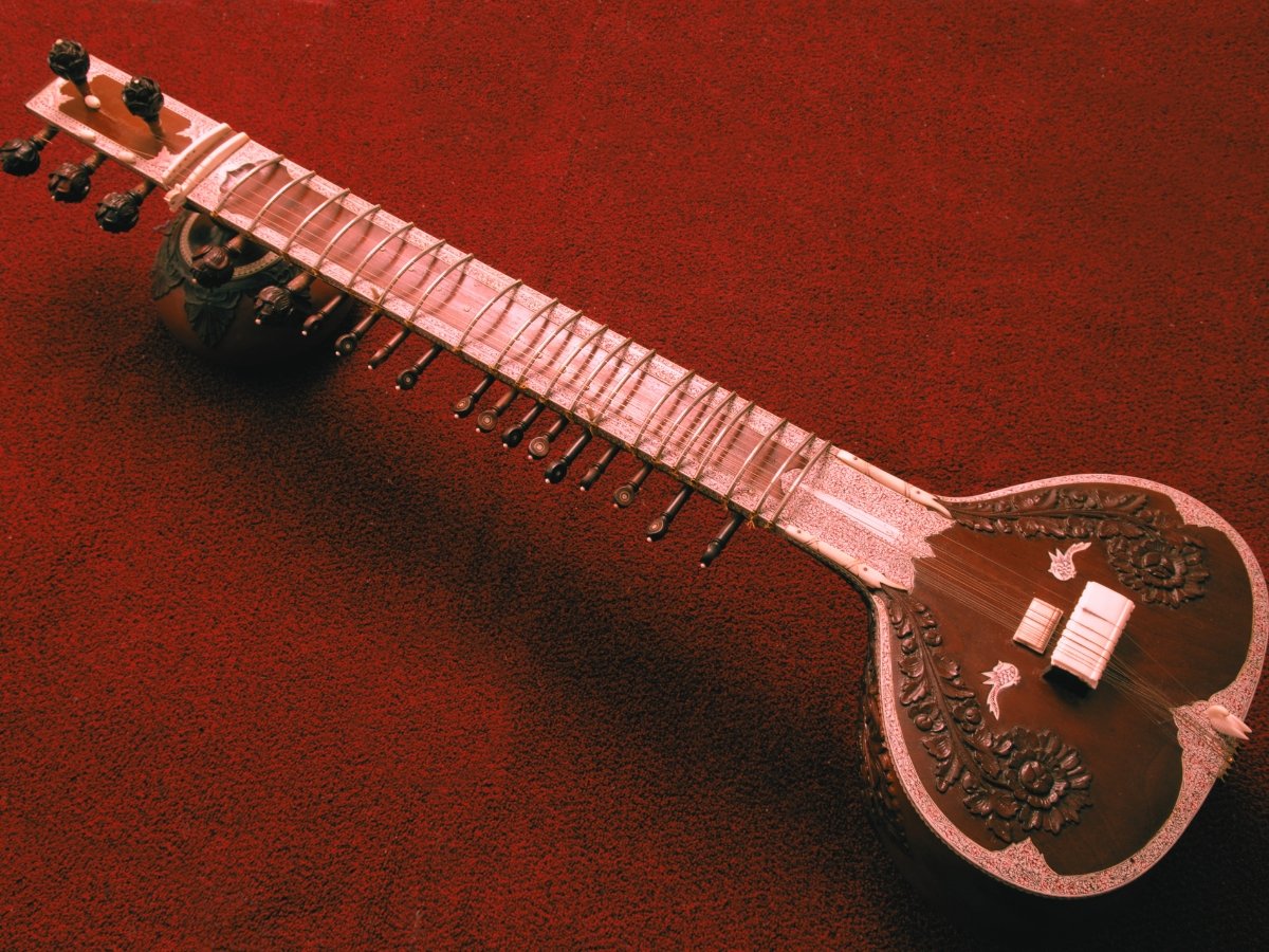 Sitar, Indian string instrument