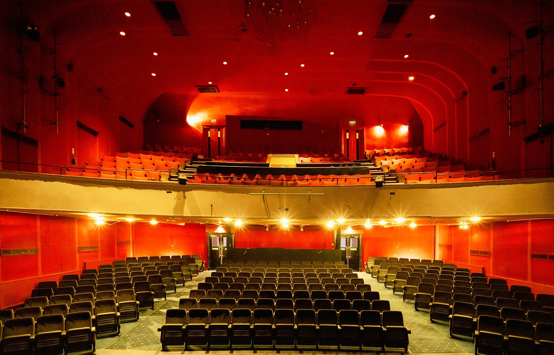 palace-court-theatre
